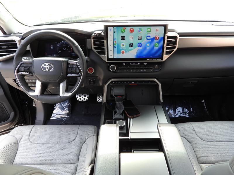 Toyota Sequoia  2024