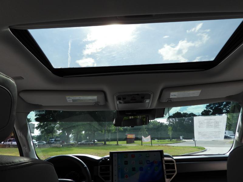 Toyota Sequoia  2024