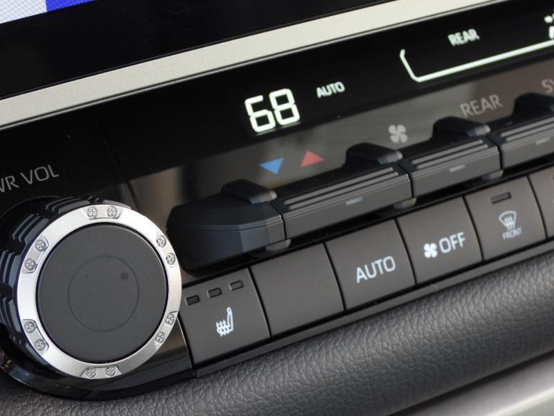 Toyota Sequoia  2024