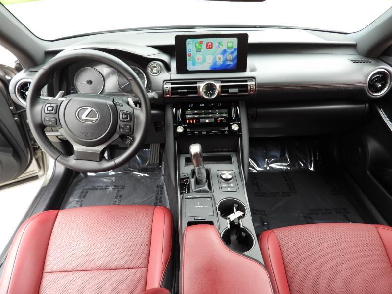 Lexus IS 300 RWD 2022