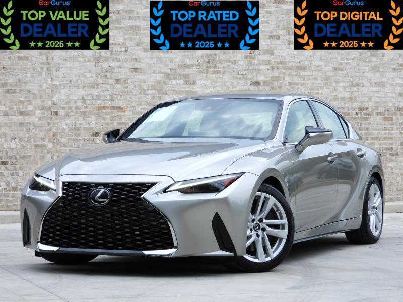 Lexus IS 300 RWD 2022