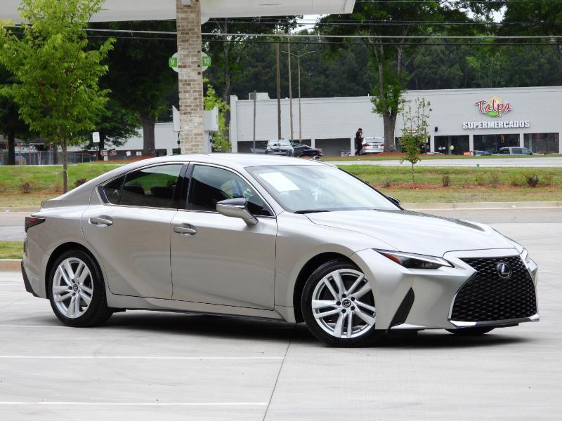 Lexus IS 300 RWD 2022