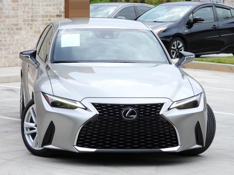 Lexus IS 300 RWD 2022