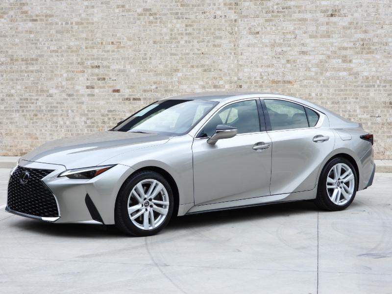 Lexus IS 300 RWD 2022