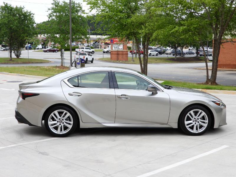 Lexus IS 300 RWD 2022