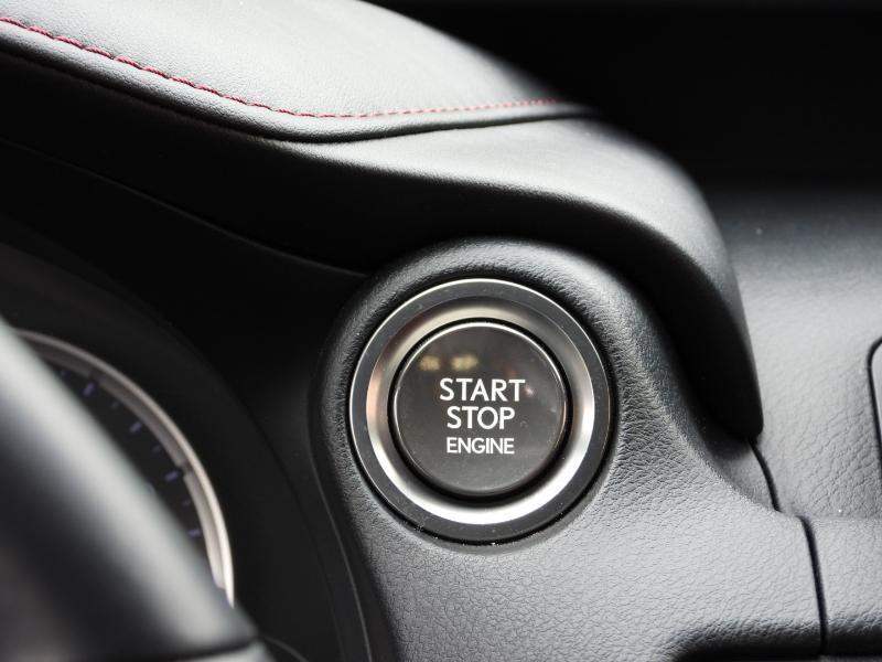 Lexus IS 300 RWD 2022