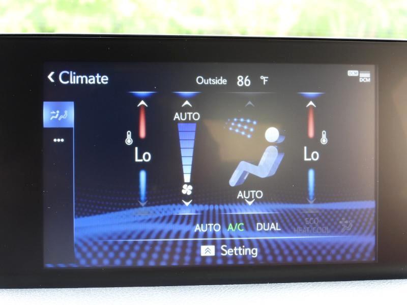 Lexus IS 300 RWD 2022
