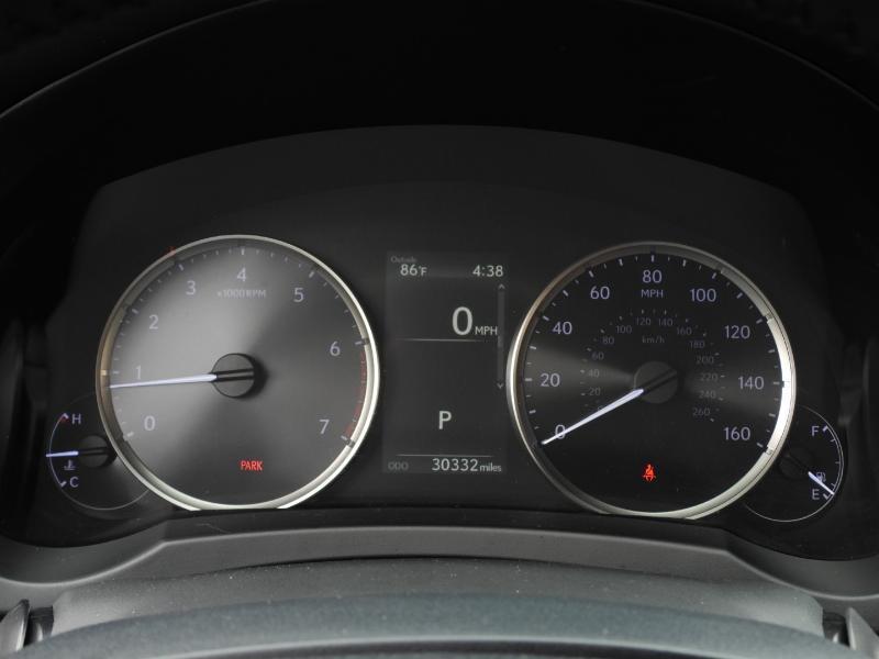 Lexus IS 300 RWD 2022