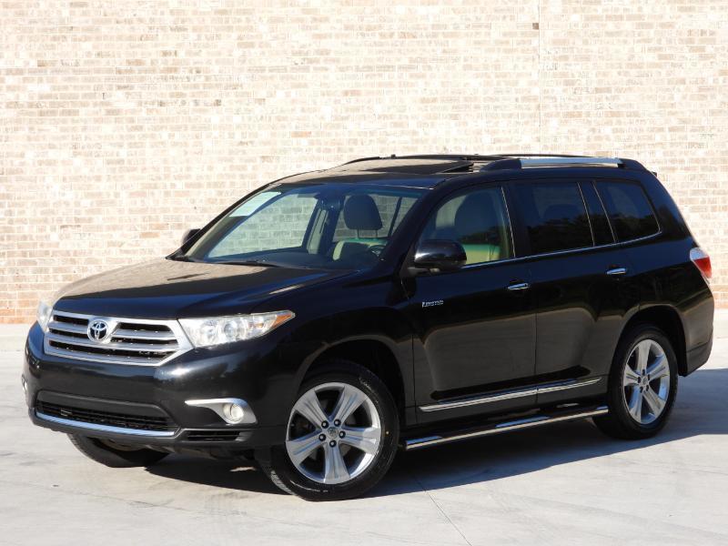 Toyota Highlander Limited 2WD 2011