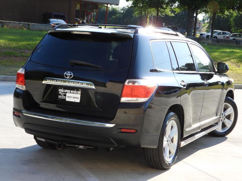 Toyota Highlander Limited 2WD 2011