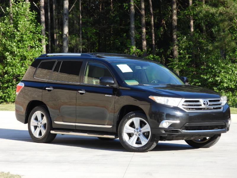 Toyota Highlander Limited 2WD 2011