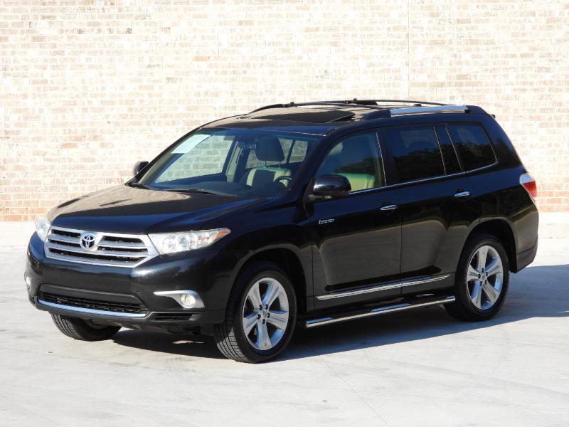 Toyota Highlander Limited 2WD 2011