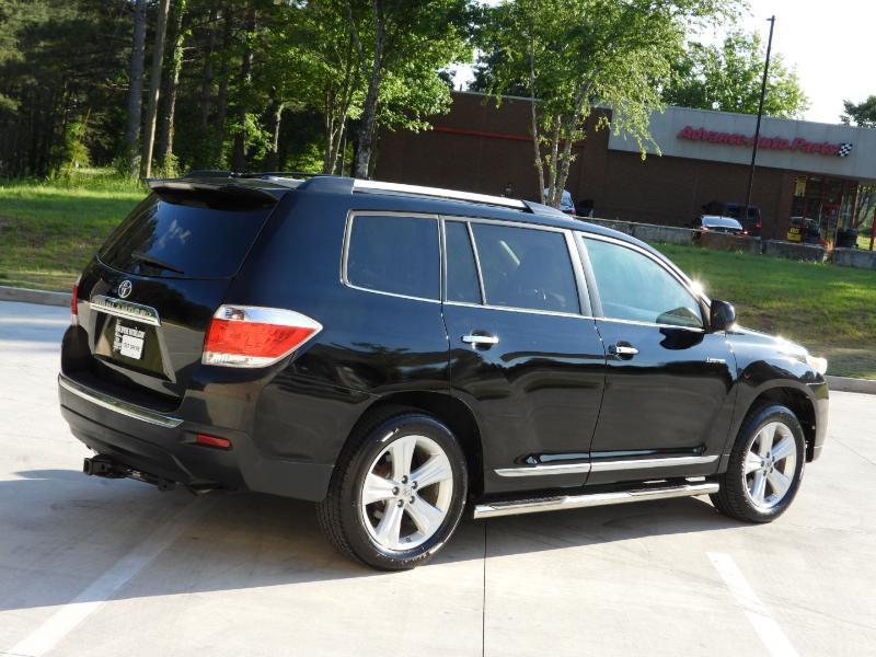 Toyota Highlander Limited 2WD 2011