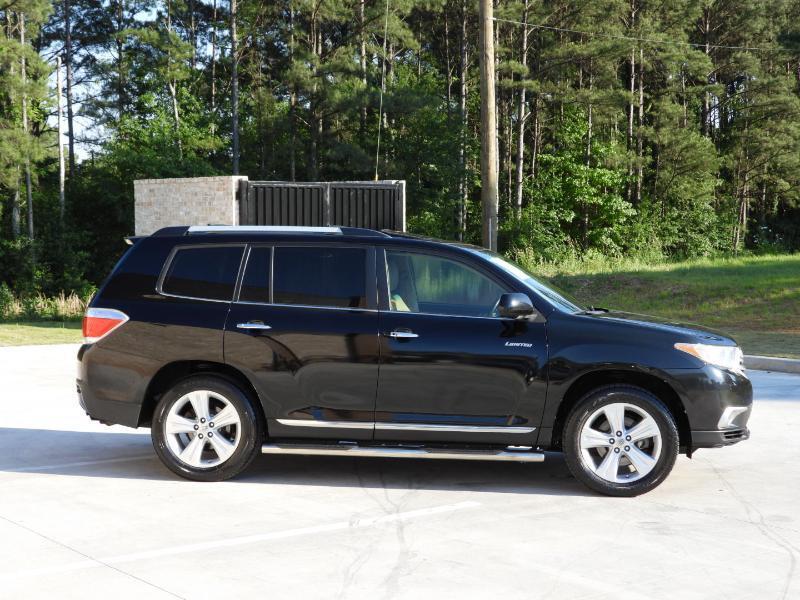 Toyota Highlander Limited 2WD 2011