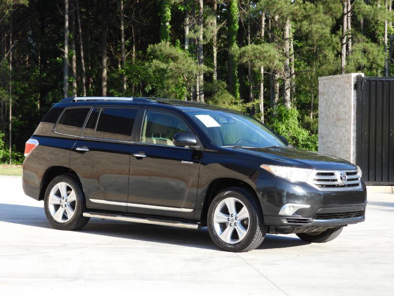 Toyota Highlander Limited 2WD 2011