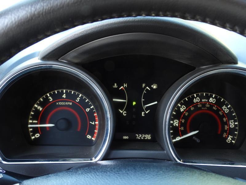 Toyota Highlander Limited 2WD 2011