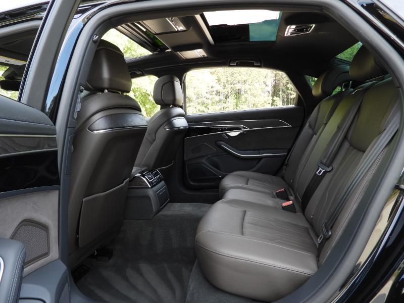 Audi A8 L 55 TFSI quattro 2023