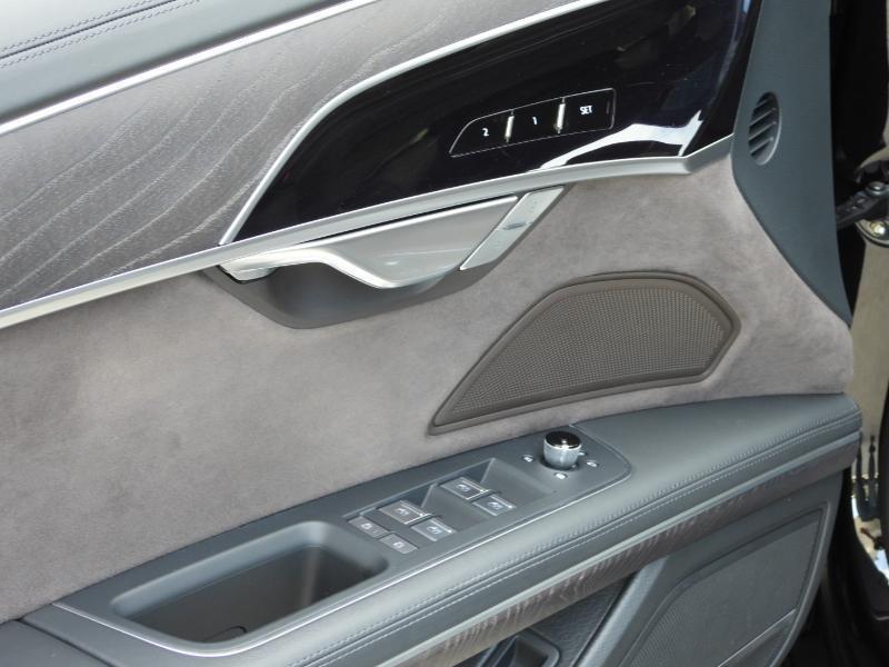 Audi A8 L 55 TFSI quattro 2023