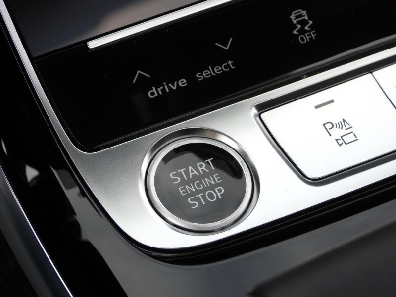 Audi A8 L 55 TFSI quattro 2023