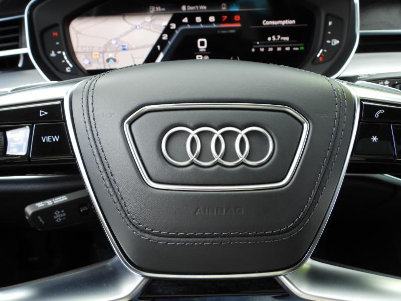 Audi A8 L 55 TFSI quattro 2023