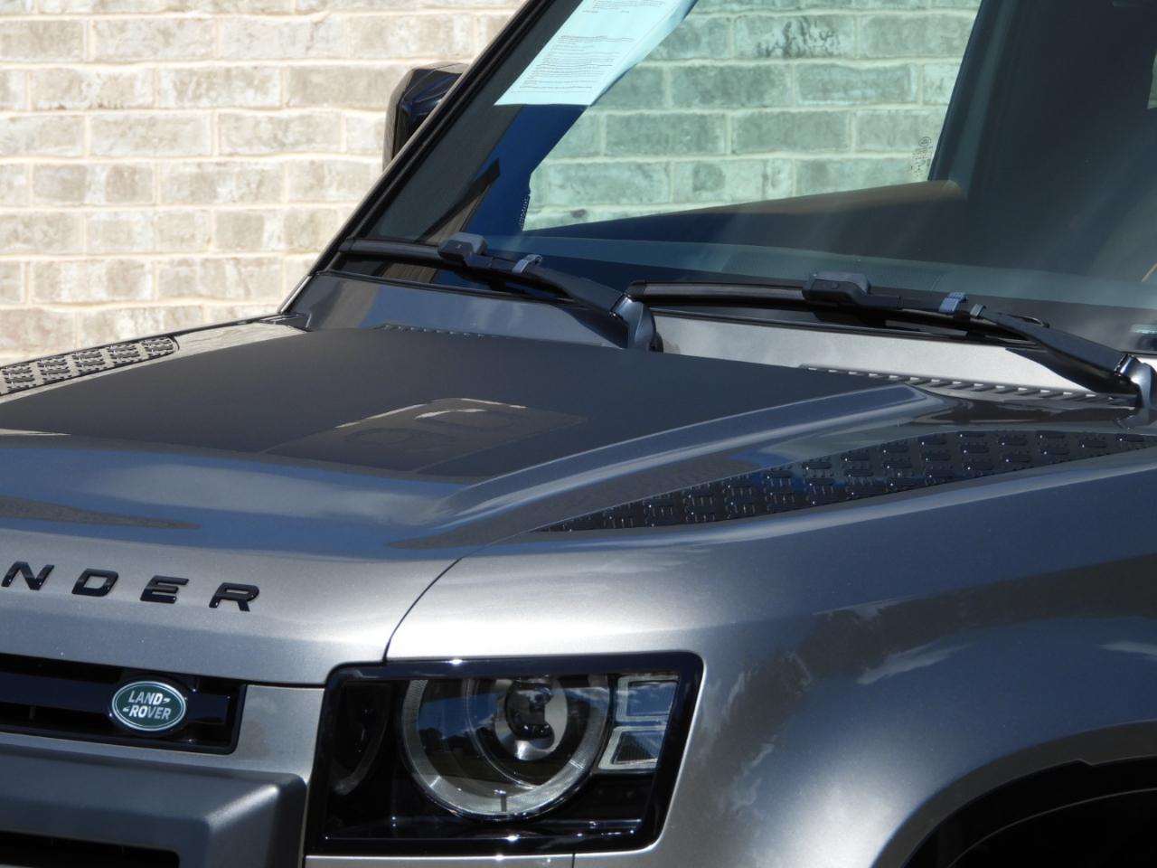 Land Rover Defender 90 X-Dynamic SE 2023