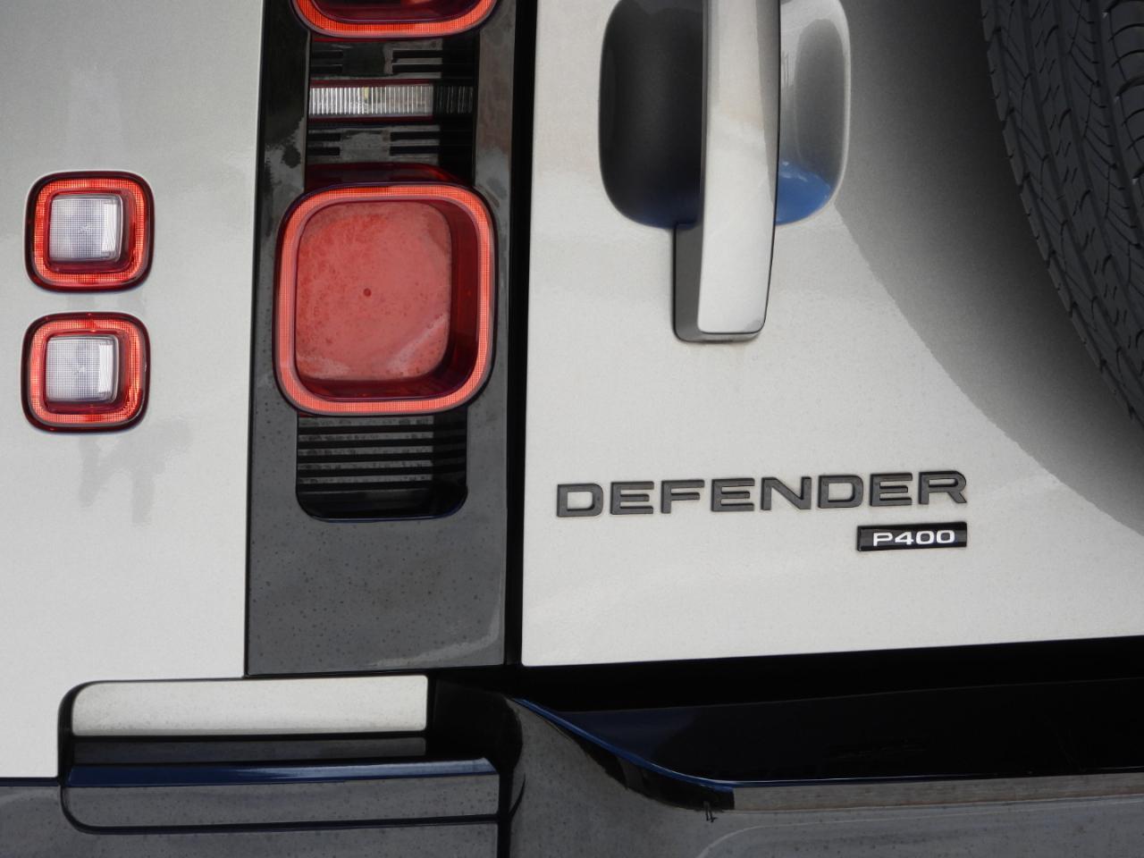 Land Rover Defender 90 X-Dynamic SE 2023