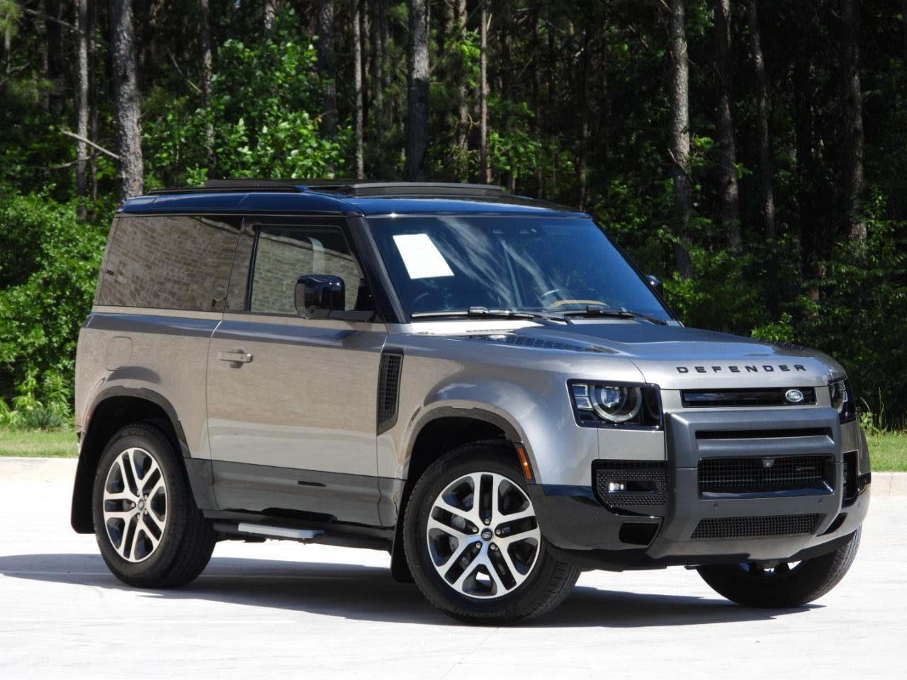 Land Rover Defender 90 X-Dynamic SE 2023