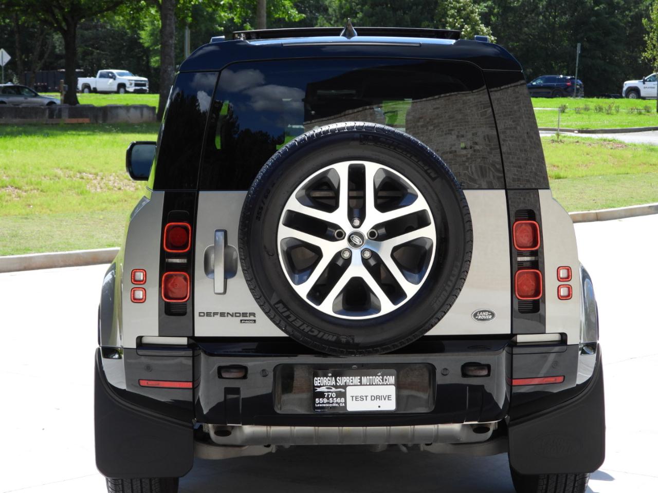 Land Rover Defender 90 X-Dynamic SE 2023