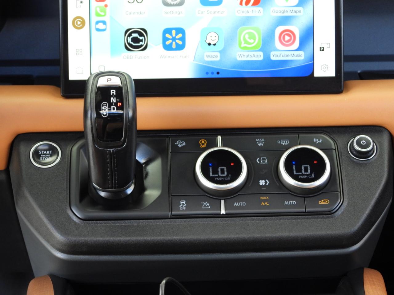 Land Rover Defender 90 X-Dynamic SE 2023