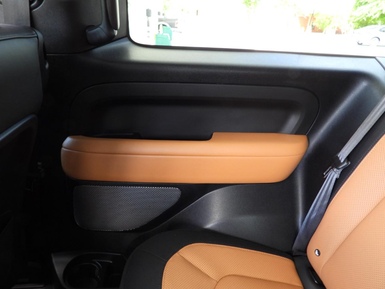 Land Rover Defender 90 X-Dynamic SE 2023