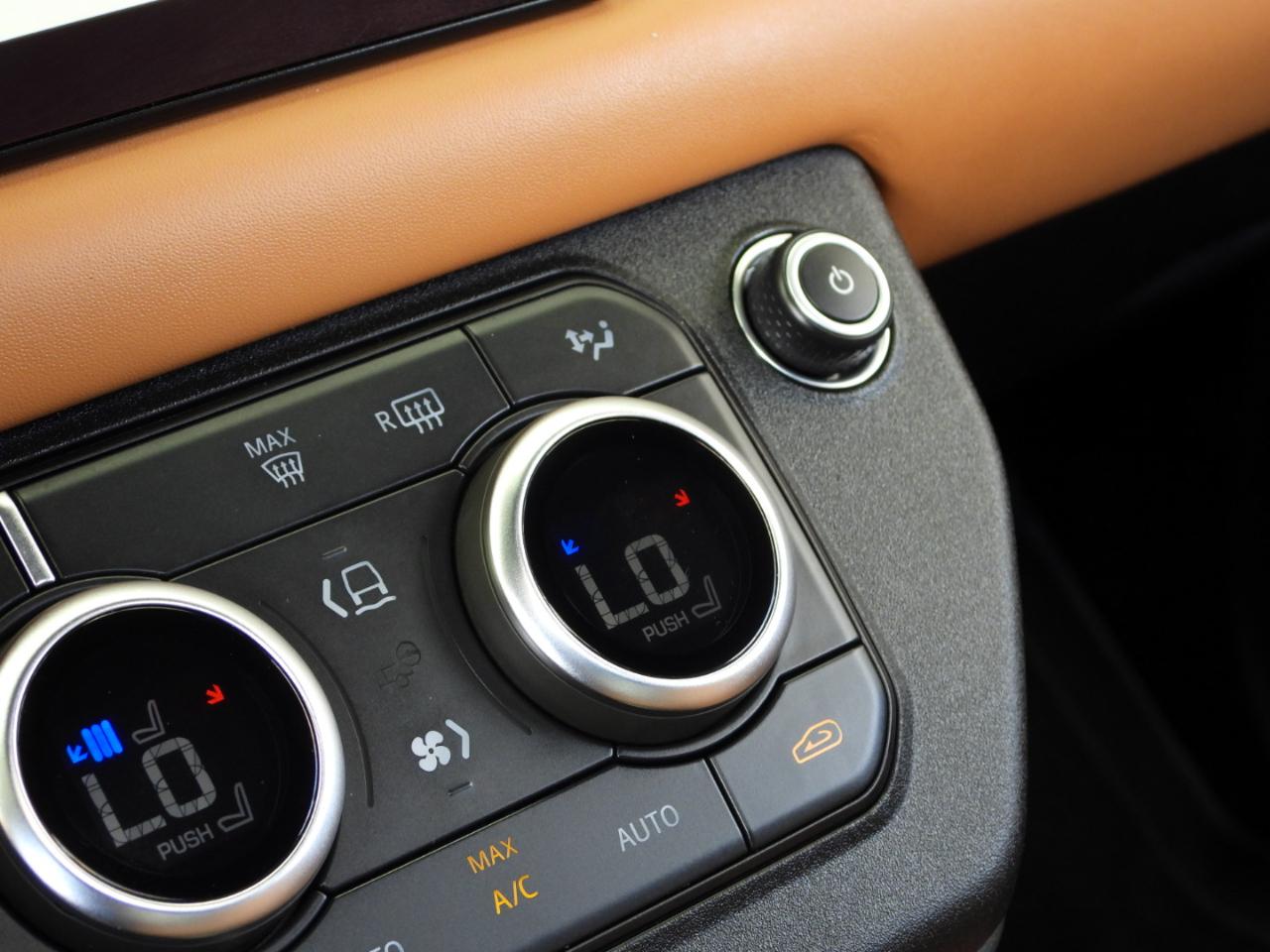 Land Rover Defender 90 X-Dynamic SE 2023