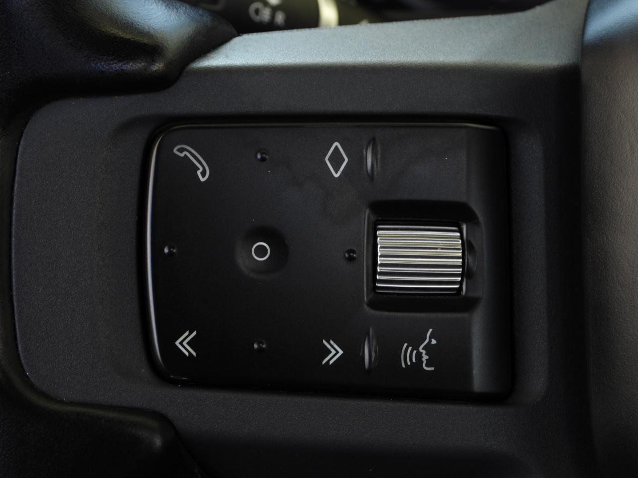 Land Rover Defender 90 X-Dynamic SE 2023