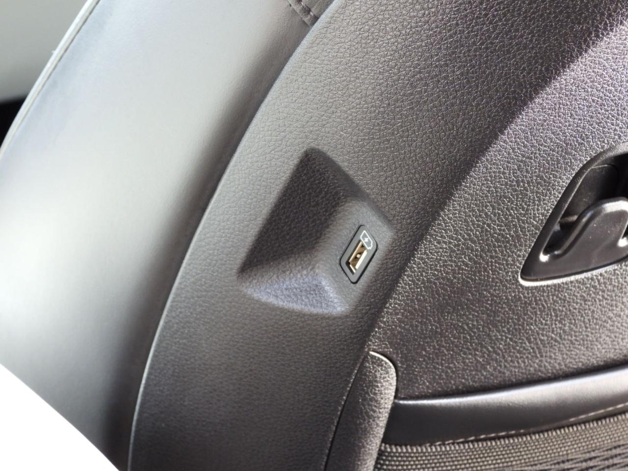Kia Carnival LX Seat Package 2022