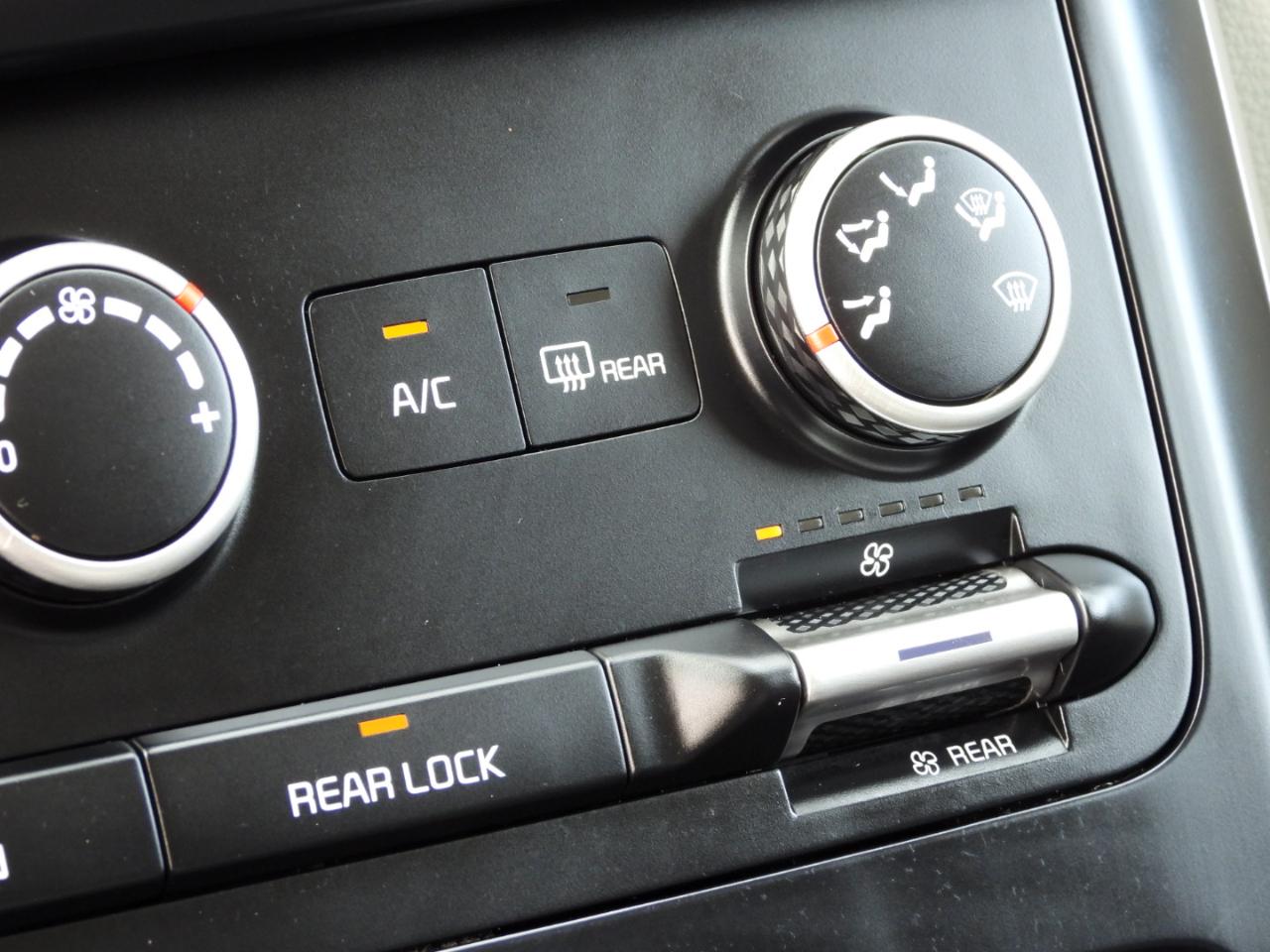 Kia Carnival LX Seat Package 2022