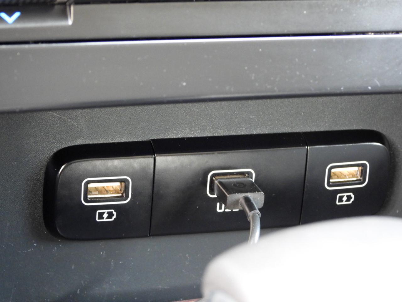 Kia Carnival LX Seat Package 2022