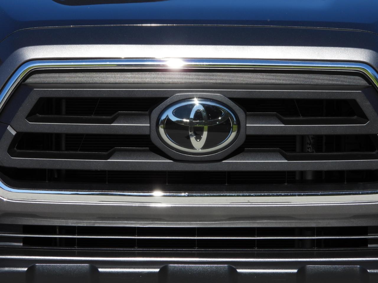 Toyota Tacoma SR5 Double Cab Long Bed V6 6AT 2WD 2022