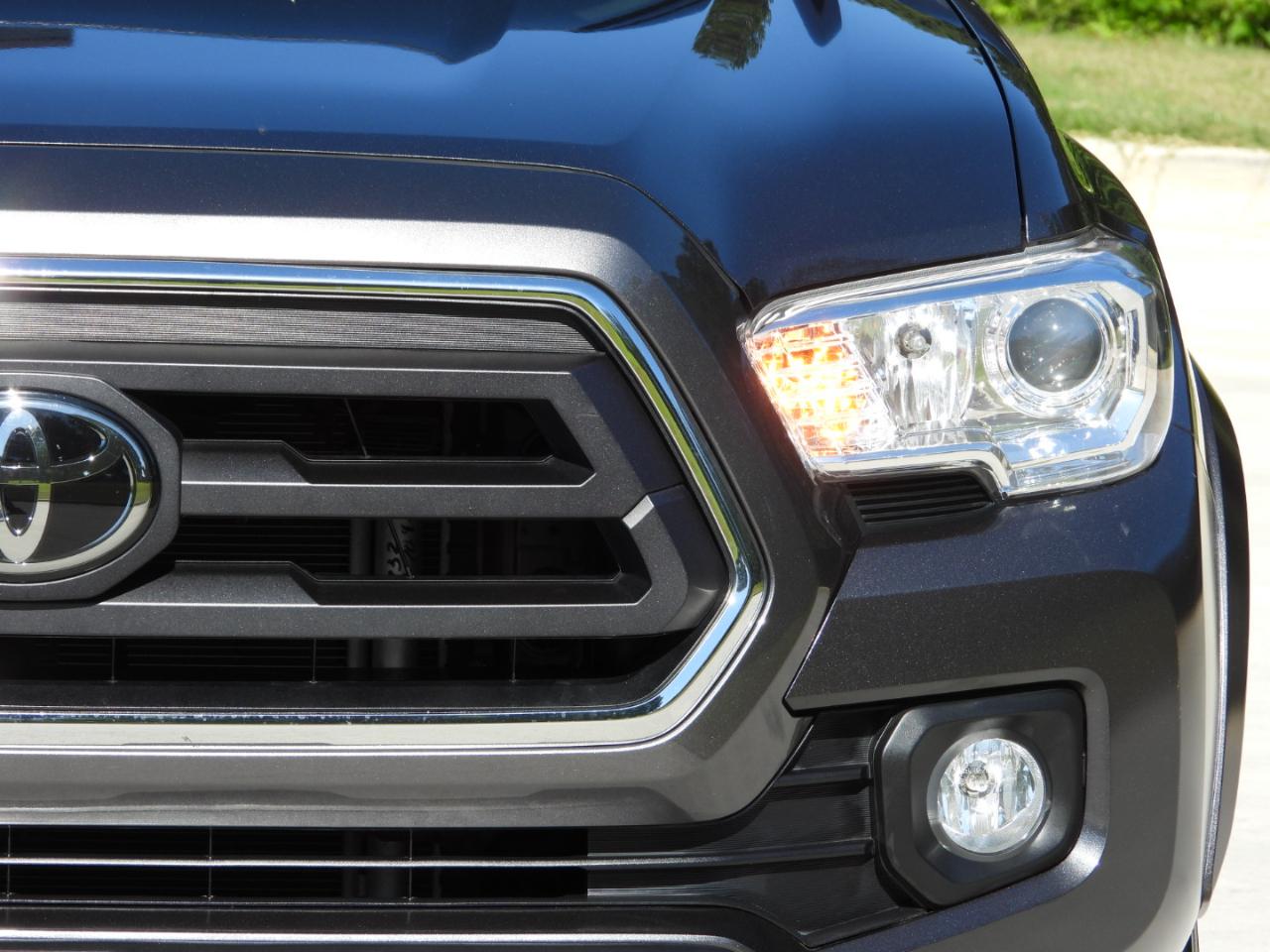 Toyota Tacoma SR5 Double Cab Long Bed V6 6AT 2WD 2022