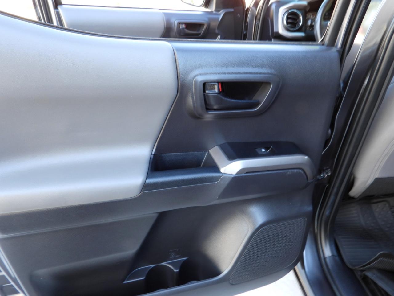 Toyota Tacoma SR5 Double Cab Long Bed V6 6AT 2WD 2022