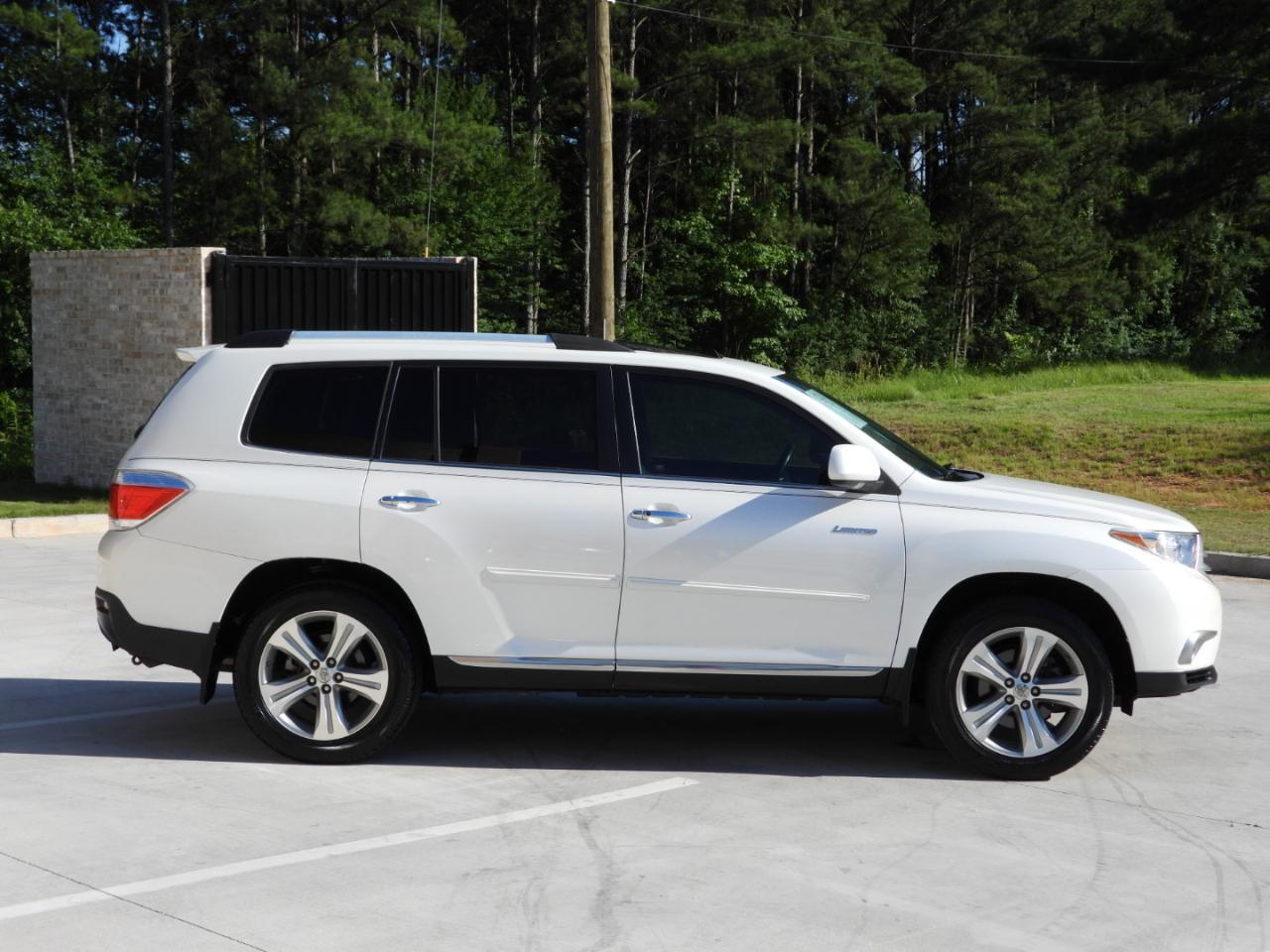 Toyota Highlander Limited 2WD 2013