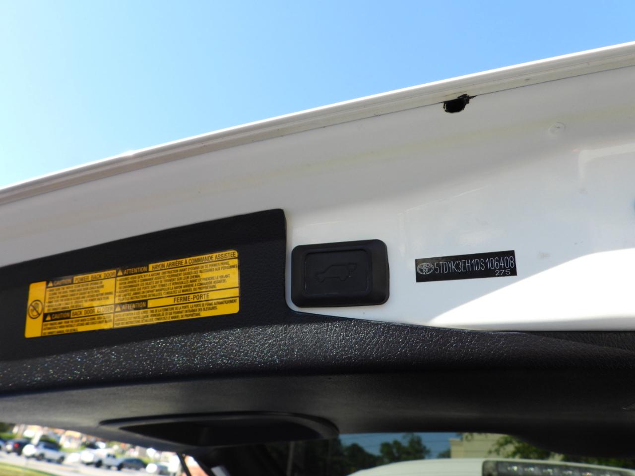 Toyota Highlander Limited 2WD 2013