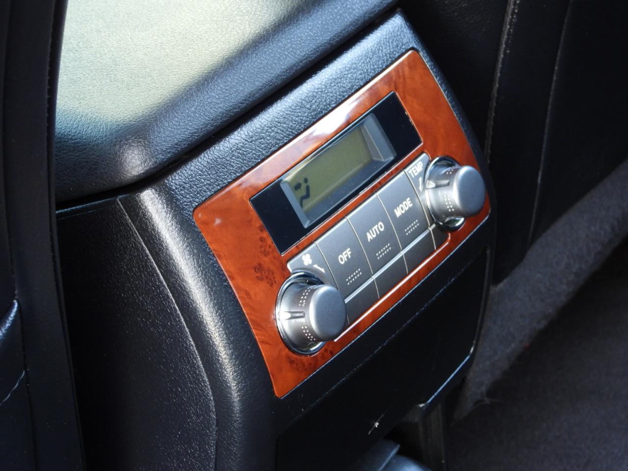 Toyota Highlander Limited 2WD 2013