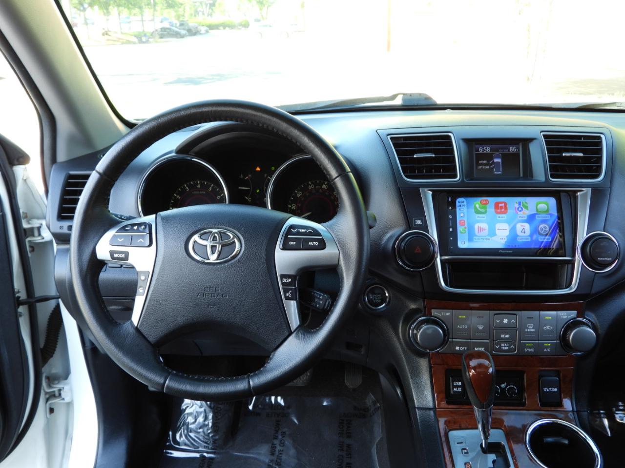 Toyota Highlander Limited 2WD 2013