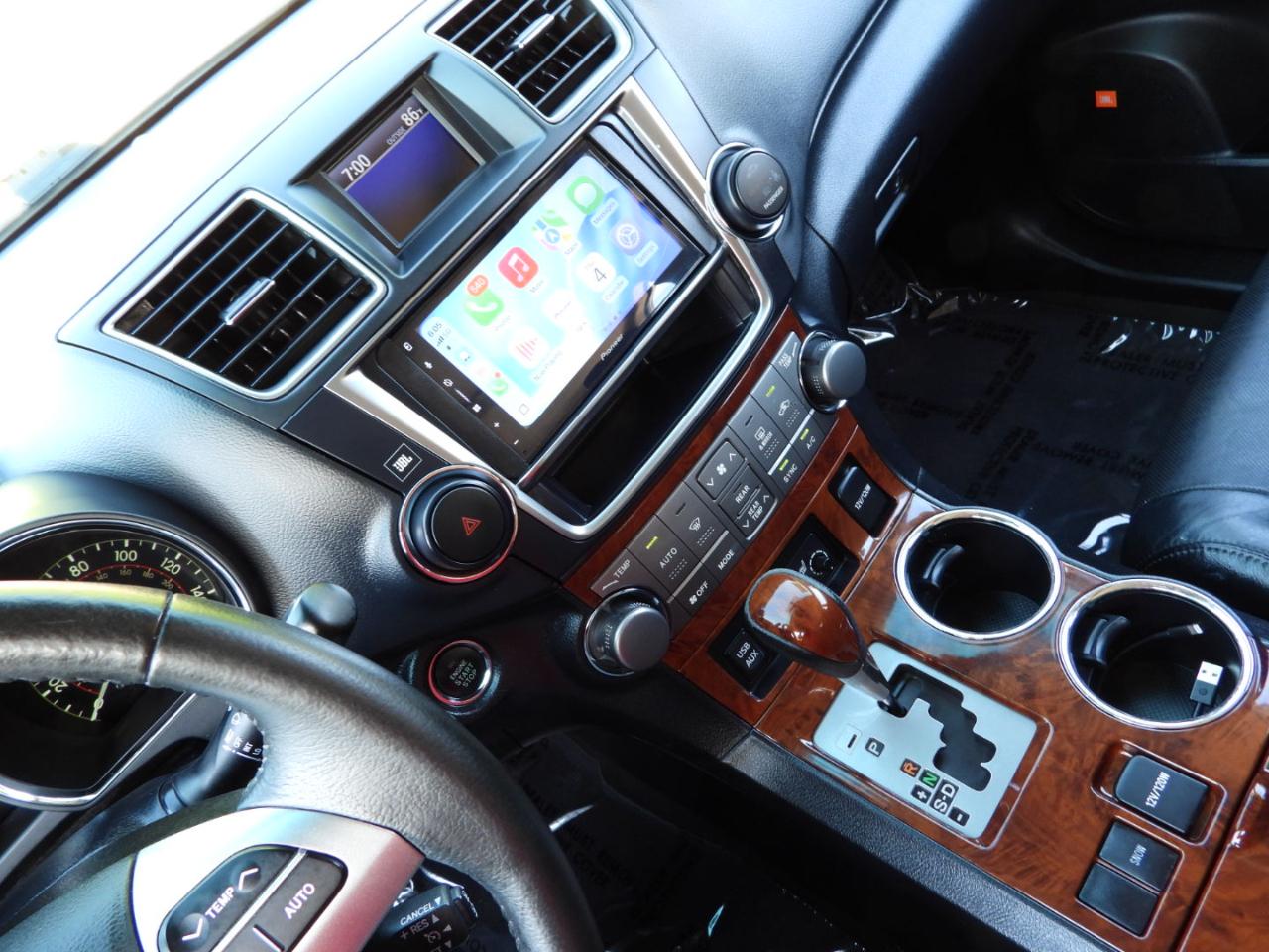 Toyota Highlander Limited 2WD 2013