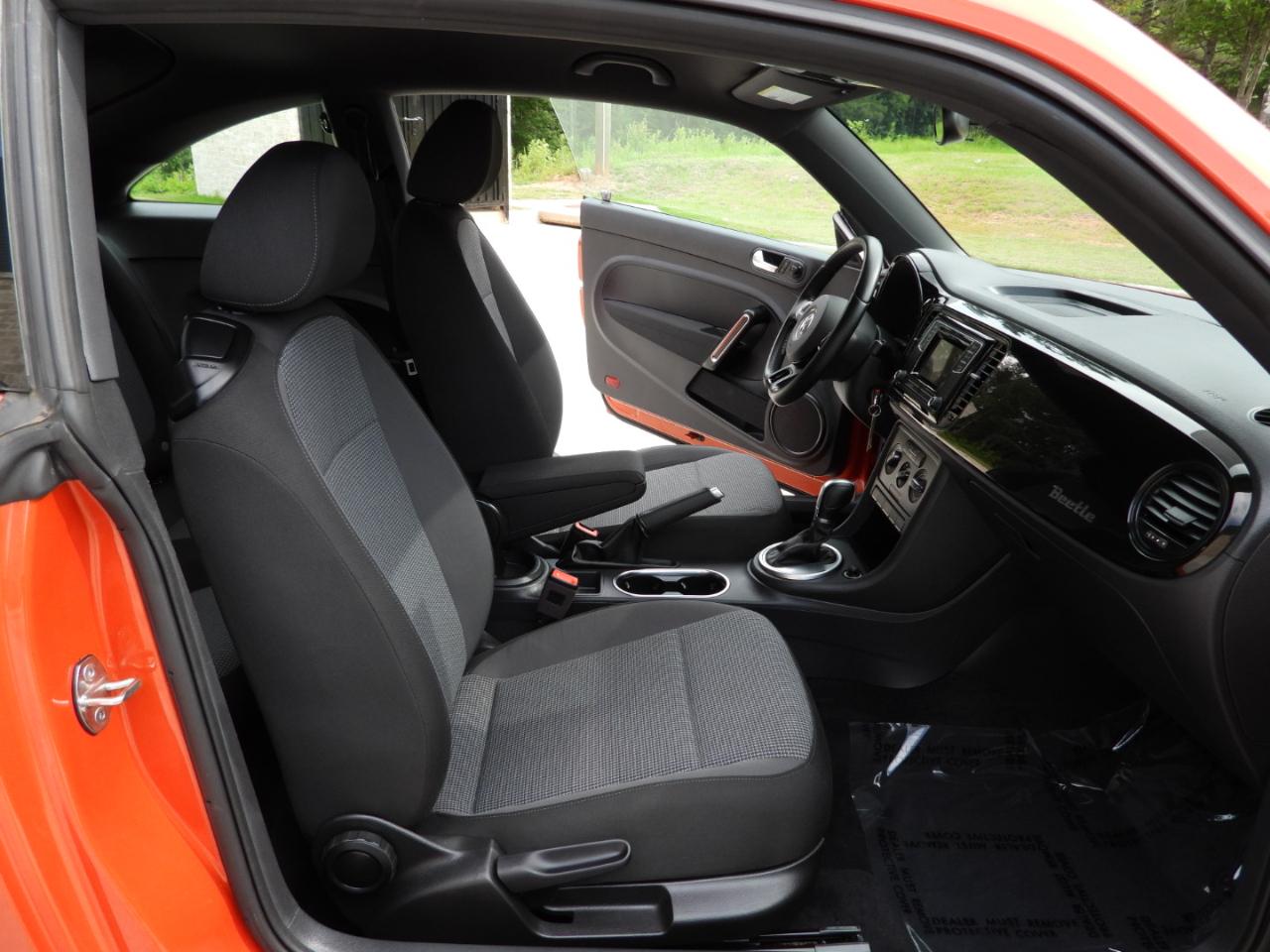 Volkswagen Beetle 2.0T Final Edition SE 2019