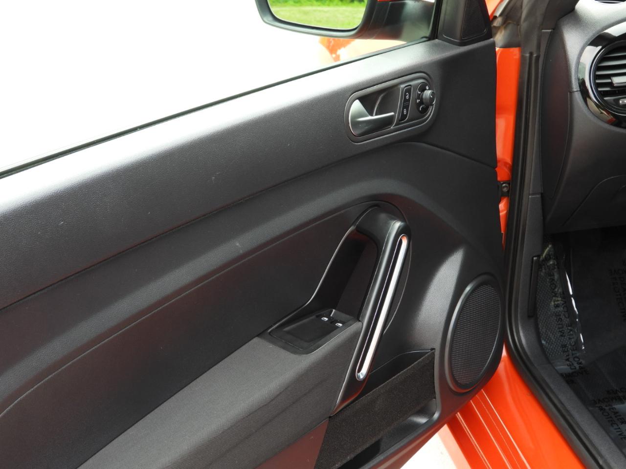 Volkswagen Beetle 2.0T Final Edition SE 2019