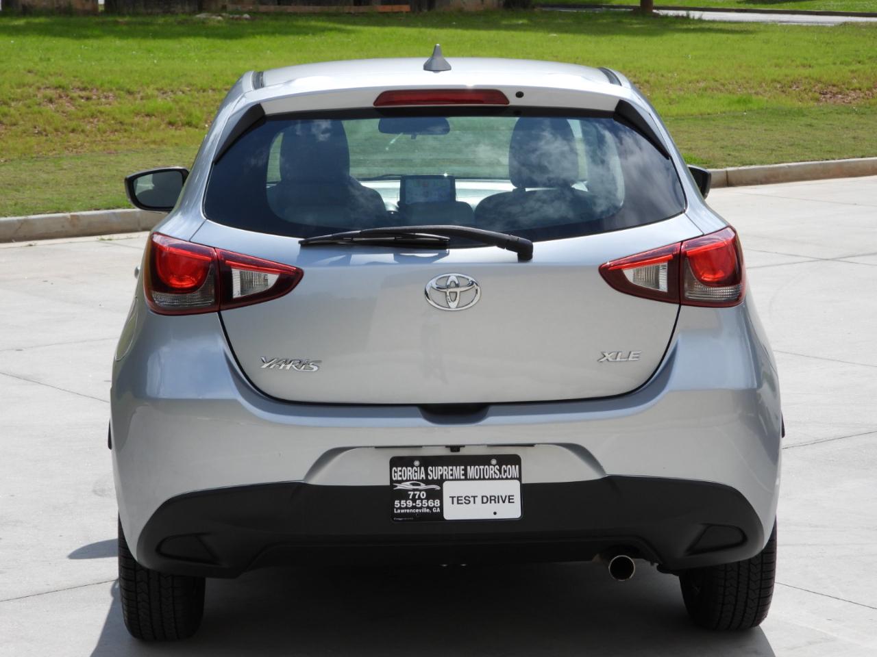 Toyota Yaris XLE Hatchback 2020