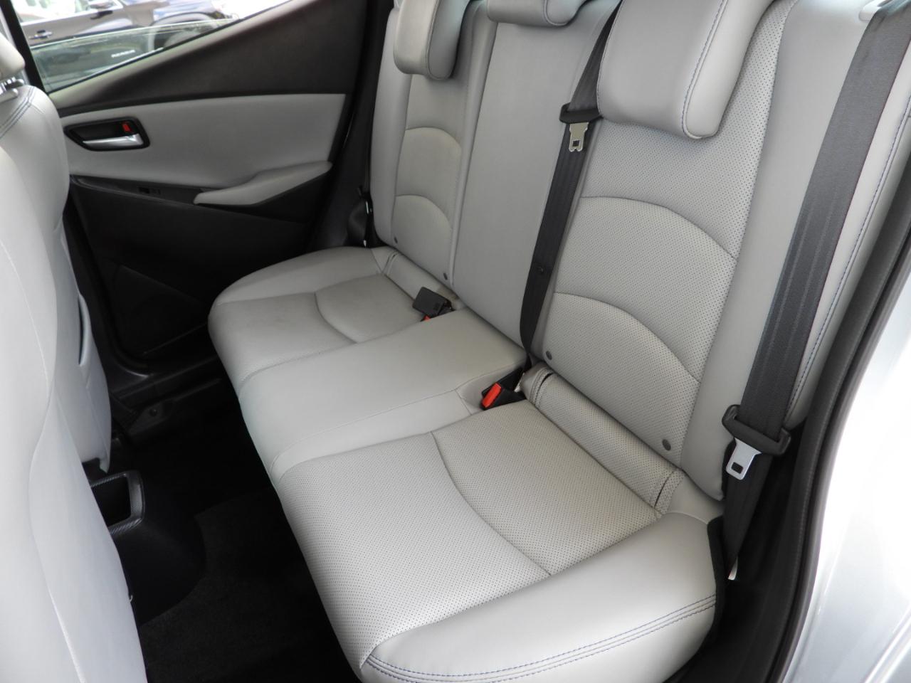 Toyota Yaris XLE Hatchback 2020