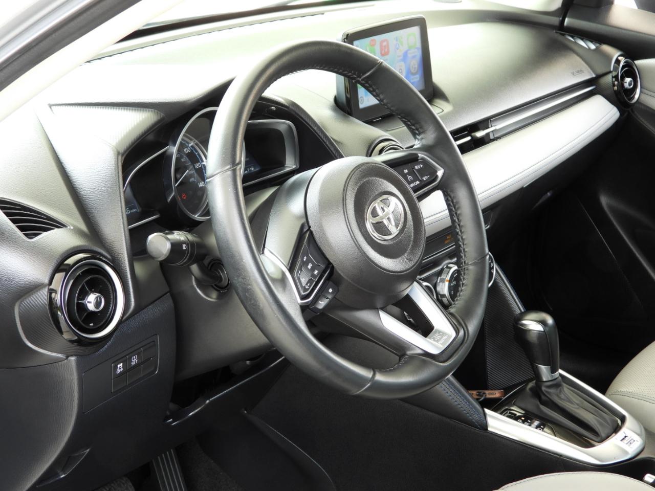 Toyota Yaris XLE Hatchback 2020