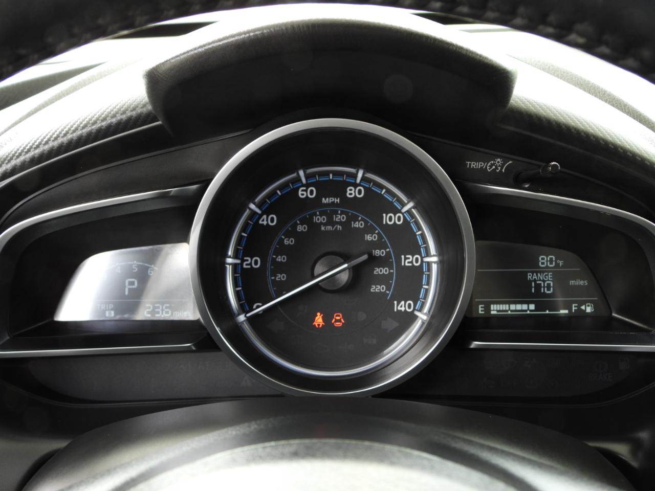 Toyota Yaris XLE Hatchback 2020