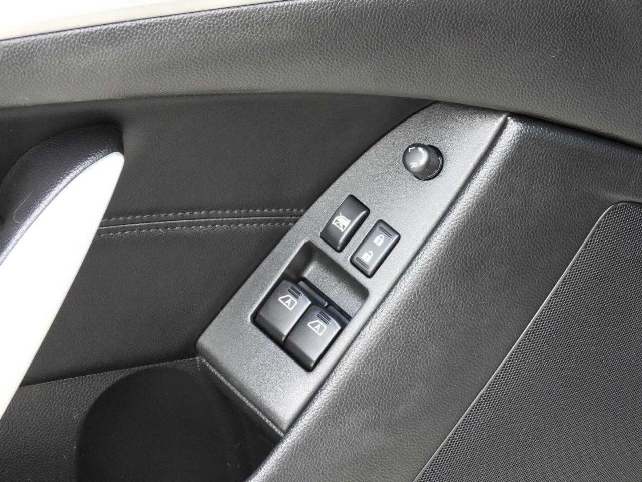 Infiniti Q60 Coupe AWD 2014